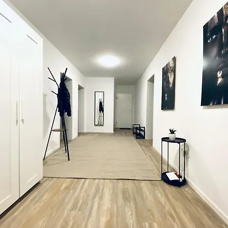 Apartment Xxl Teams I Monteure I 1,20 Betten I Komfort I Messe *